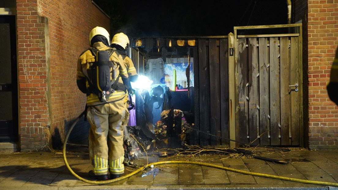 Brand in achtertuin Deventer