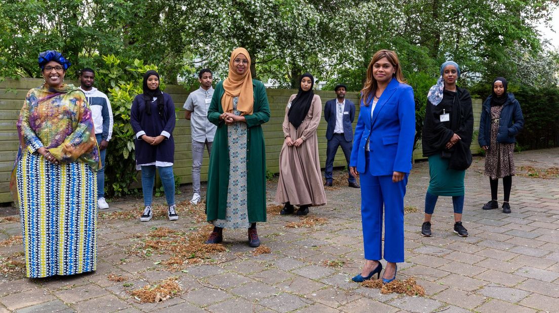 Wethouder Kavita Parbhudayal gaat samen met sleutelpersonen de strijd aan tegen meisjesbesnijdenissen
