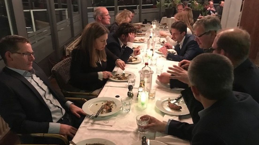Minister Carola Schouten bij het diner in Scharendijke