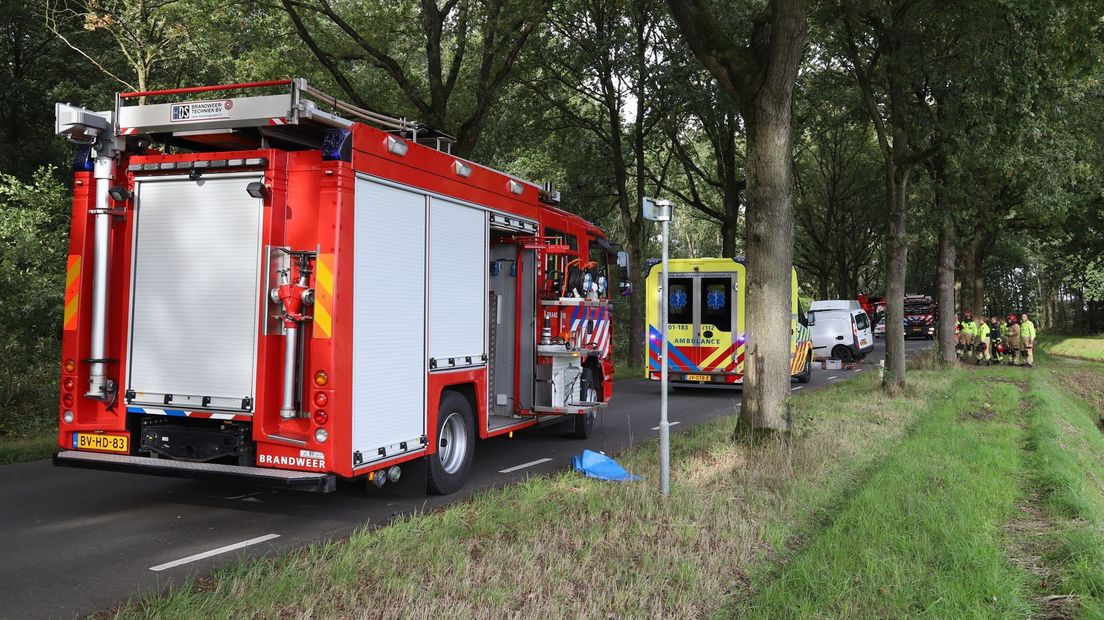 Hulpdiensten bij de plaats van het ongeluk
