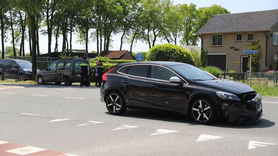 Motorrijder gewond • ongeluk in Ede. Motorrijder gewond • ongeluk in Ede.
