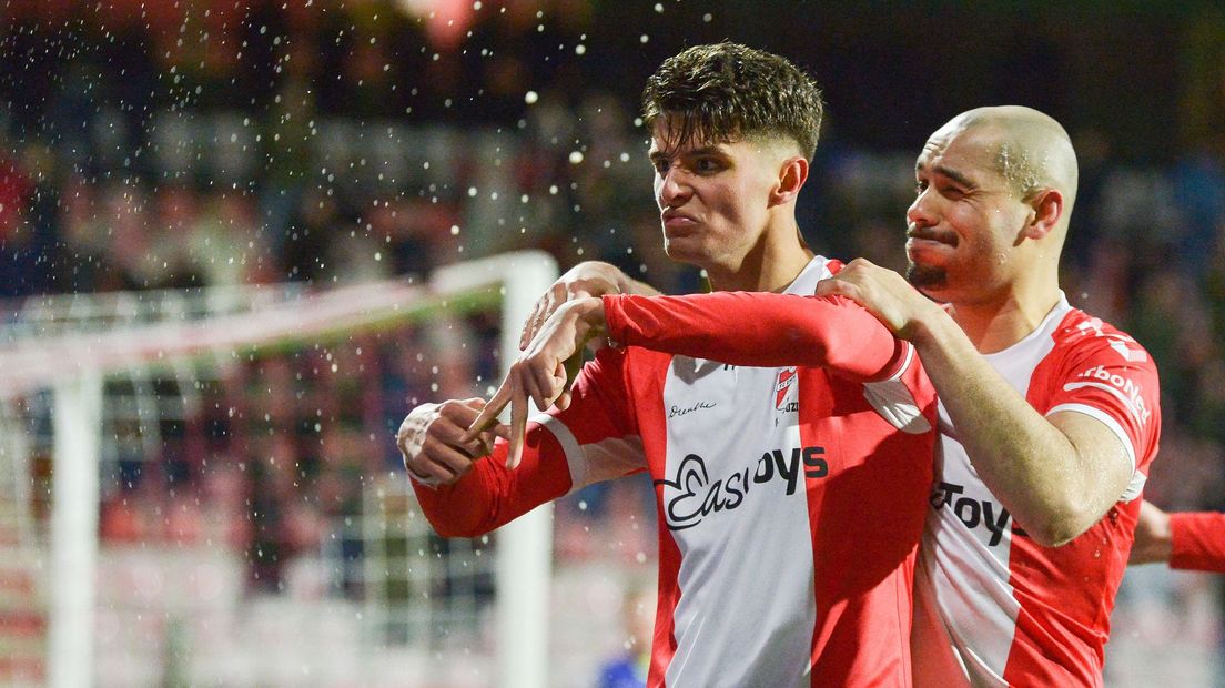 El Azzouzi juicht met Veendorp