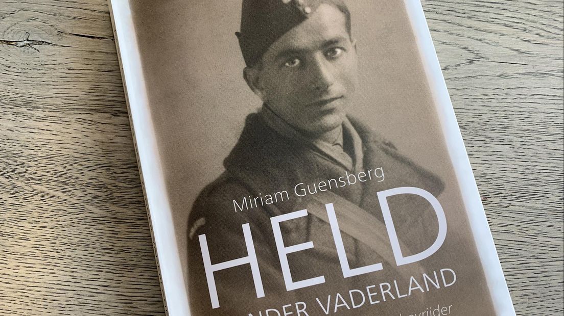 omslag Held zonder vaderland