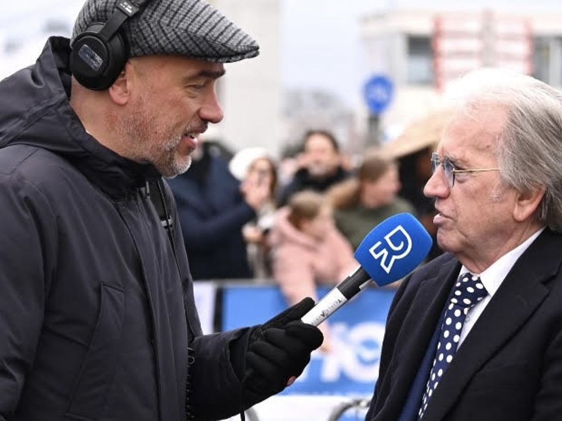 Ruud van Os interviewt Lee Towers.
