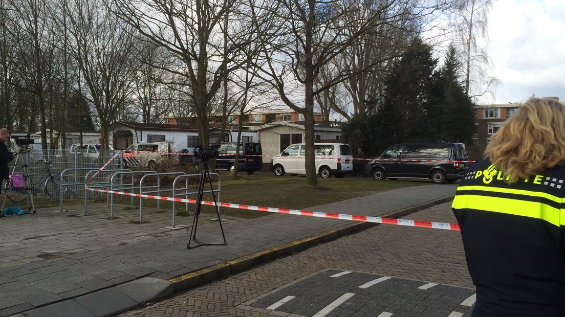 Huiszoeking vorige week op het woonwagenkamp in Assen in verband met internetoplichting