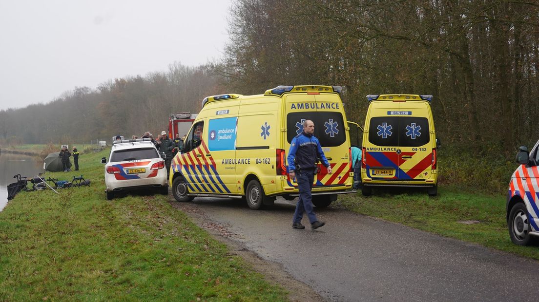 Visser raakt te water in Staphorst