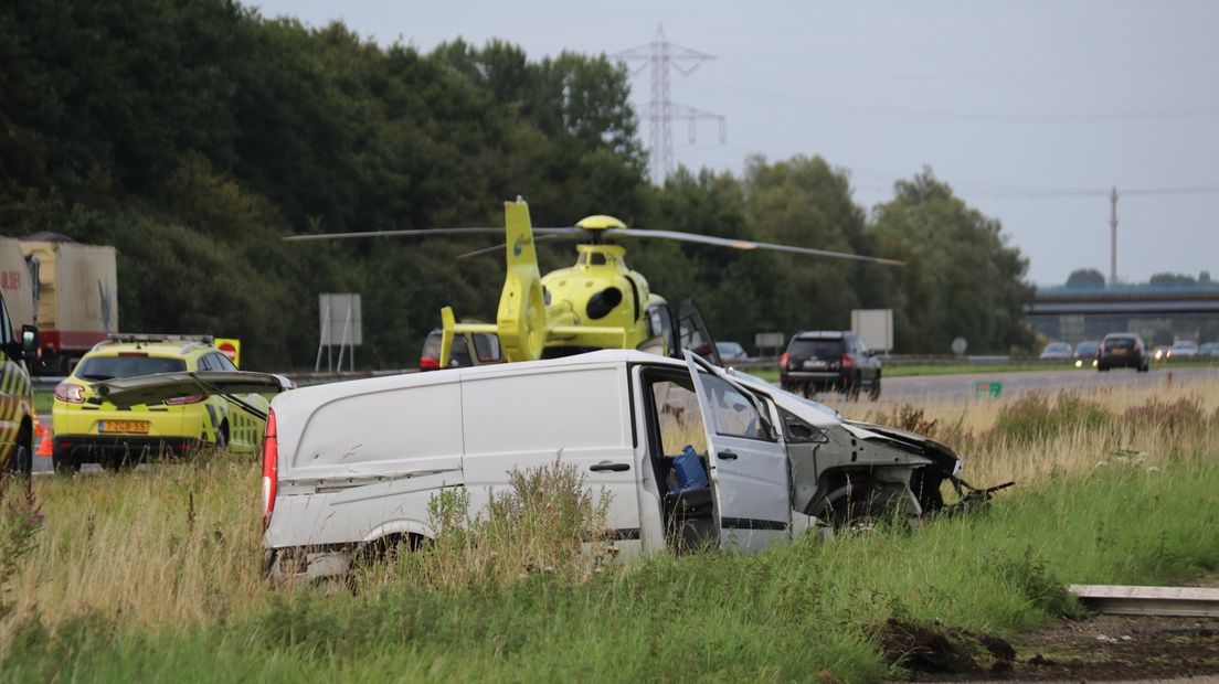 Bij een ongeval op de A58 ter hoogte van Rilland is donderdagavond een persoon om het leven gekomen.