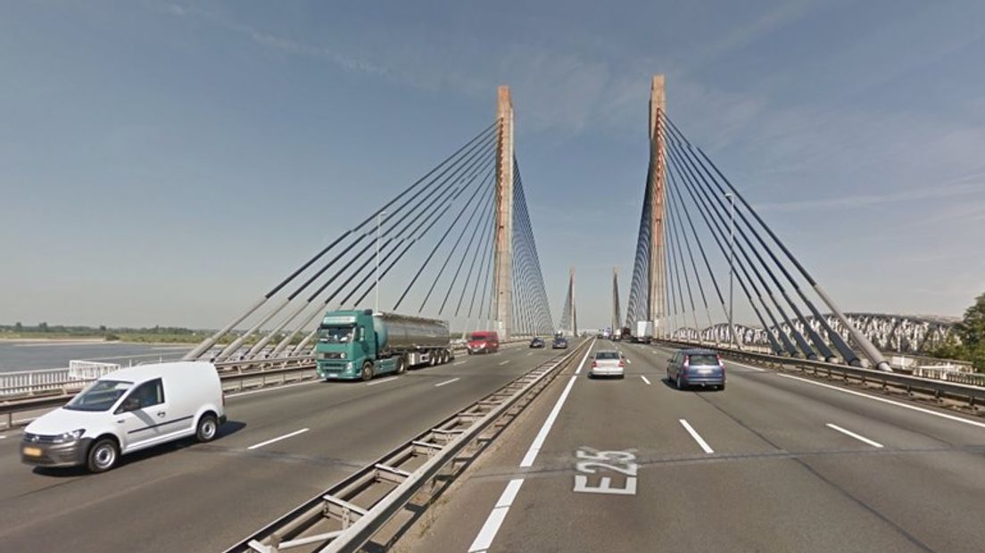 Martinus Nijhoffbrug bij Zaltbommel