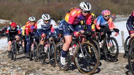 Lonneke Uneken op het podium in Limburg