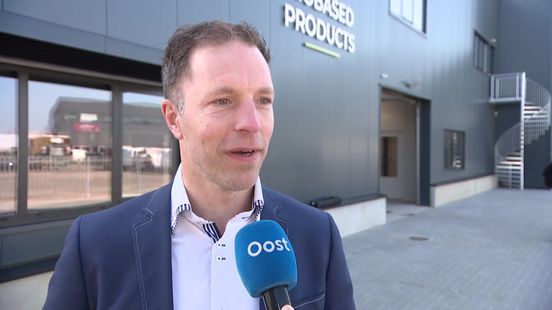 Máxima brengt werkbezoek aan Maan Group in Raalte