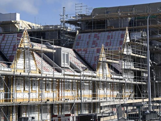 Bouw van compleet nieuw dorp midden in polder met jaar uitgesteld