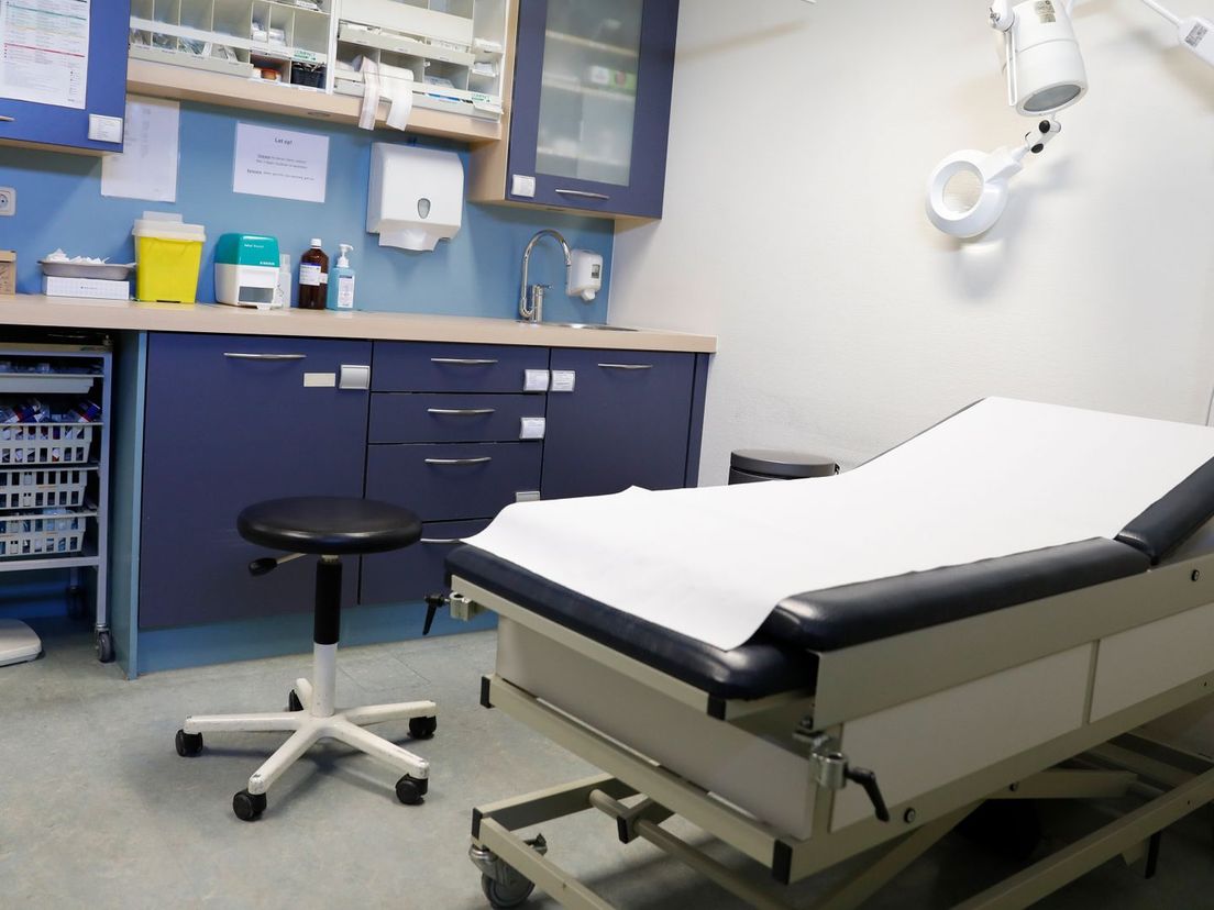 Uitstrijkje maken kan weer, maar vrouwen blijven weg RTV Drenthe Uitstrijkje maken kan weer, maar vrouwen blijven weg RTV Drenthe