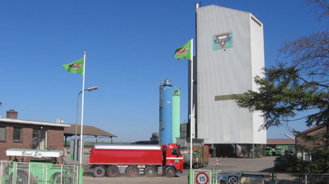 Harderwijk: sloop asfaltfabriek Bruil begonnen