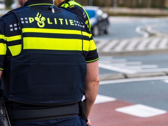 Man aangehouden na bedreiging met wapen in Hoek