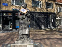 Extinction Rebellion blinddoekt standbeelden in Overijssel: "Politici mogen niet langer ogen sluiten voor klimaatcrisis"