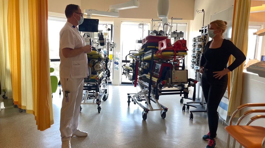 Attje Kuiken op werkbezoek in UMCG