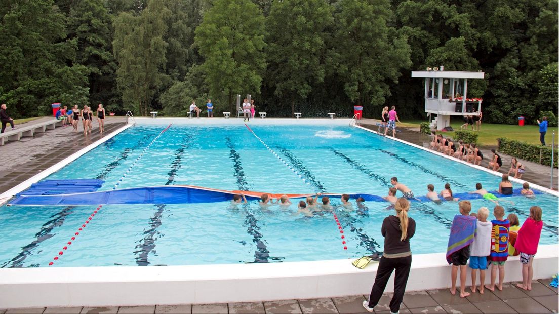 Openluchtbad Ommen bedreigd met sluiting