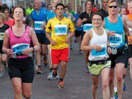 Halve Marathon Zwolle vanavond ondanks warmte gewoon van start: "Stel je verwachtingen bij"