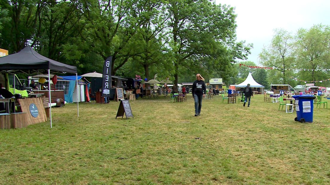 Weinig bezoekers op Foodfestival Terneuzen door druilerig weer