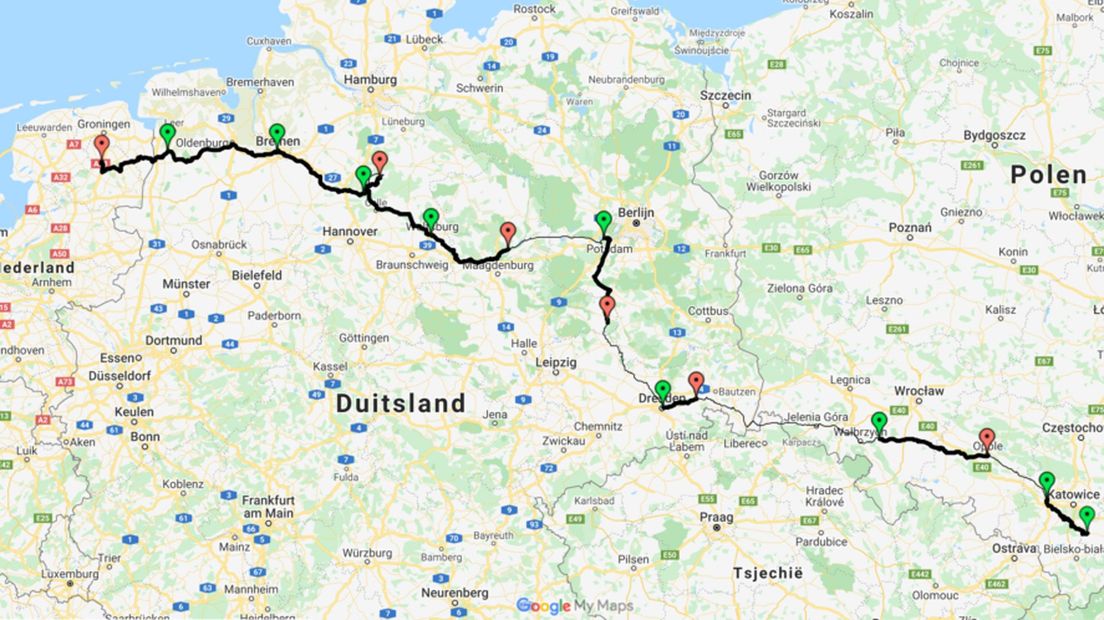 De fietstocht is in totaal 850 kilometer lang.