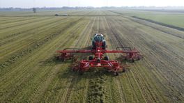 Boer maait gras in februari: ‘Dit heb ik nog nooit meegemaakt’
