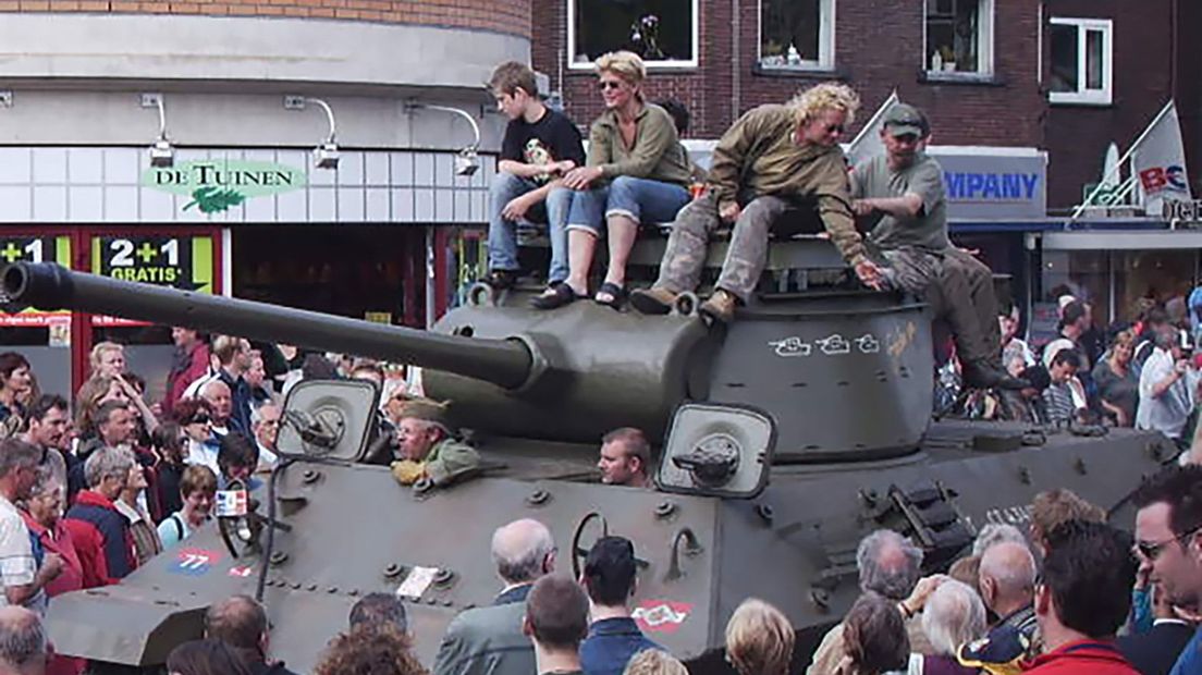 De Liberty Tour (Rechten: Keep Them Rolling)