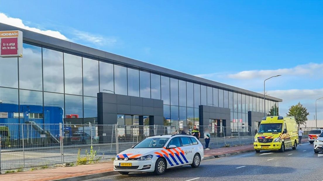 De politie en een ambulance gingen af op het incident.