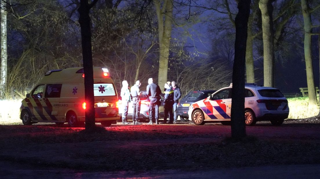 De hulpdiensten bij het Zuidlaardermeer