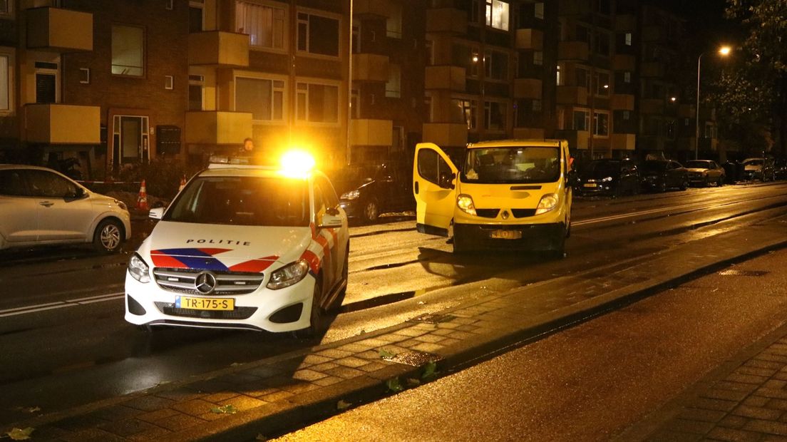 Politie bij het gewraakte busje