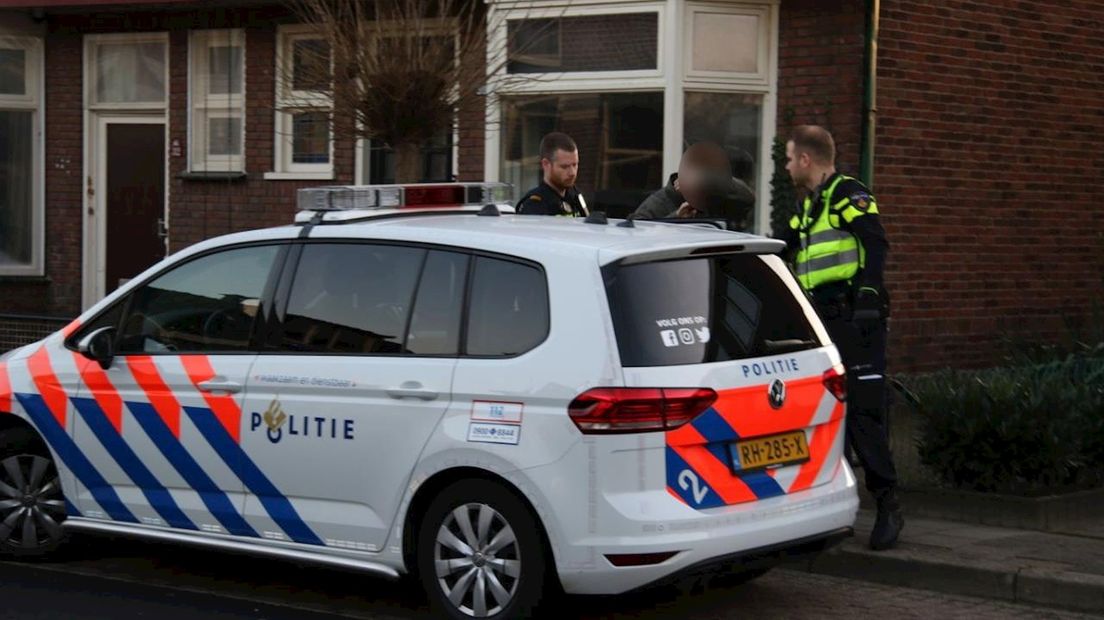 Persoon aangehouden bij inval woning bestuurslid pedoclub Martijn