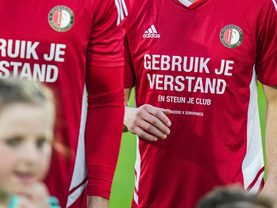 geur Verkleuren klein Feyenoord spreekt zich uit en laat spelers opkomen in speciaal shirt:  'Gebruik je verstand' - Rijnmond
