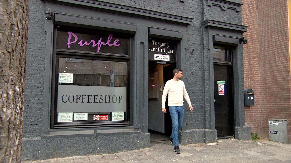 Half jaar proef coffeeshop