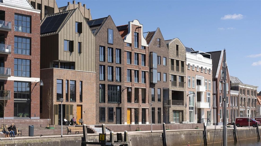 Nieuwe woningen aan de Thorbeckegracht in Zwolle
