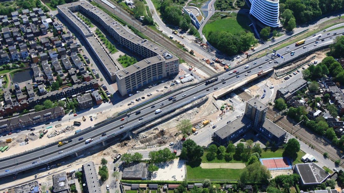 Een luchtfoto van werkzaamheden aan de zuidelijke ringweg