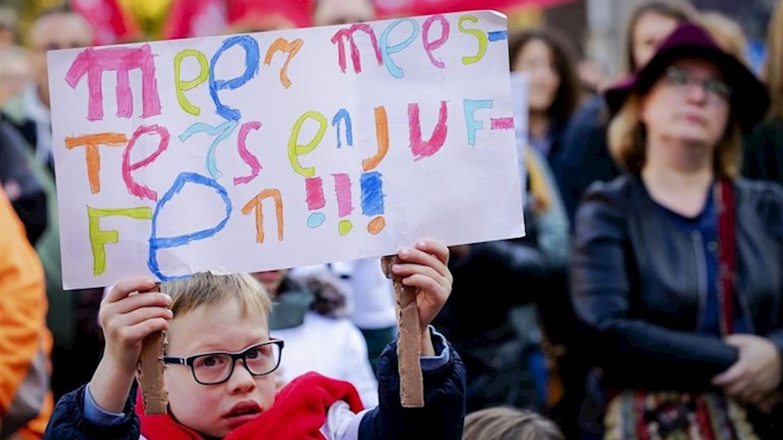 Akkoord over nieuwe cao basisonderwijs, maar staking gaan gewoon door
