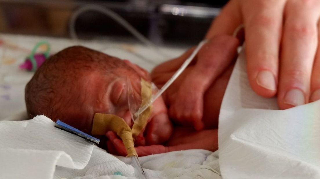 Myla woog bij haar geboorte slechts 800 gram.