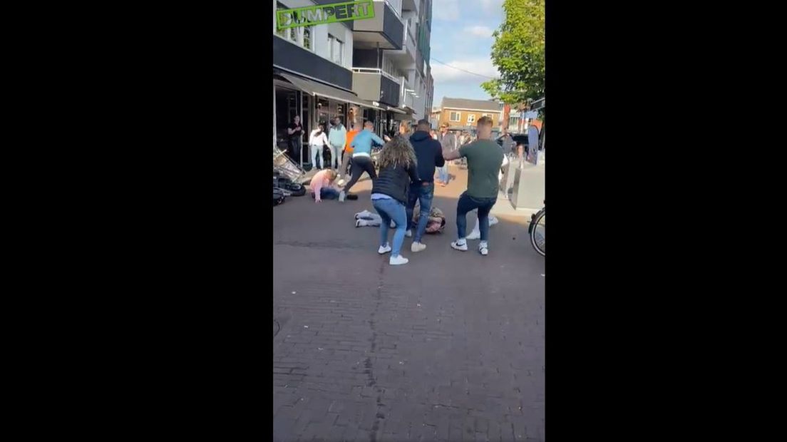 Beeld van de vechtpartij in Raalte
