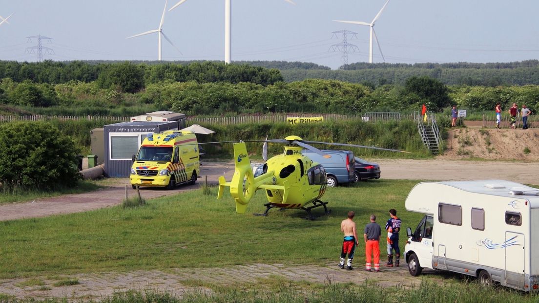Traumahelikopter naar motorcrossterrein Rilland na ongeluk