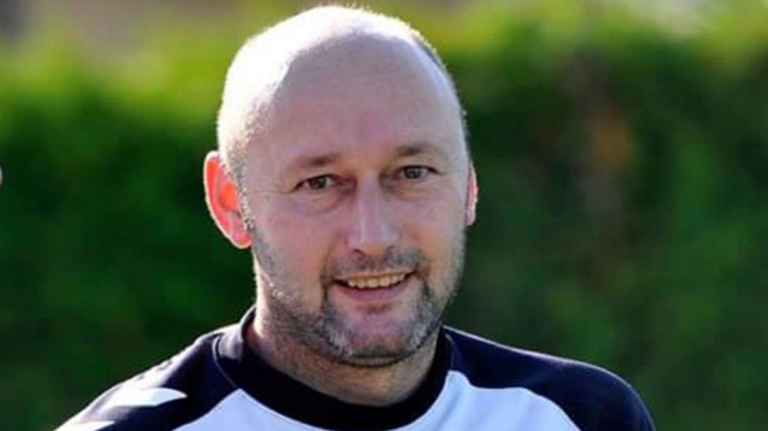 Trainer Metin Güngül van vierdeklasser Nieuw Heeten