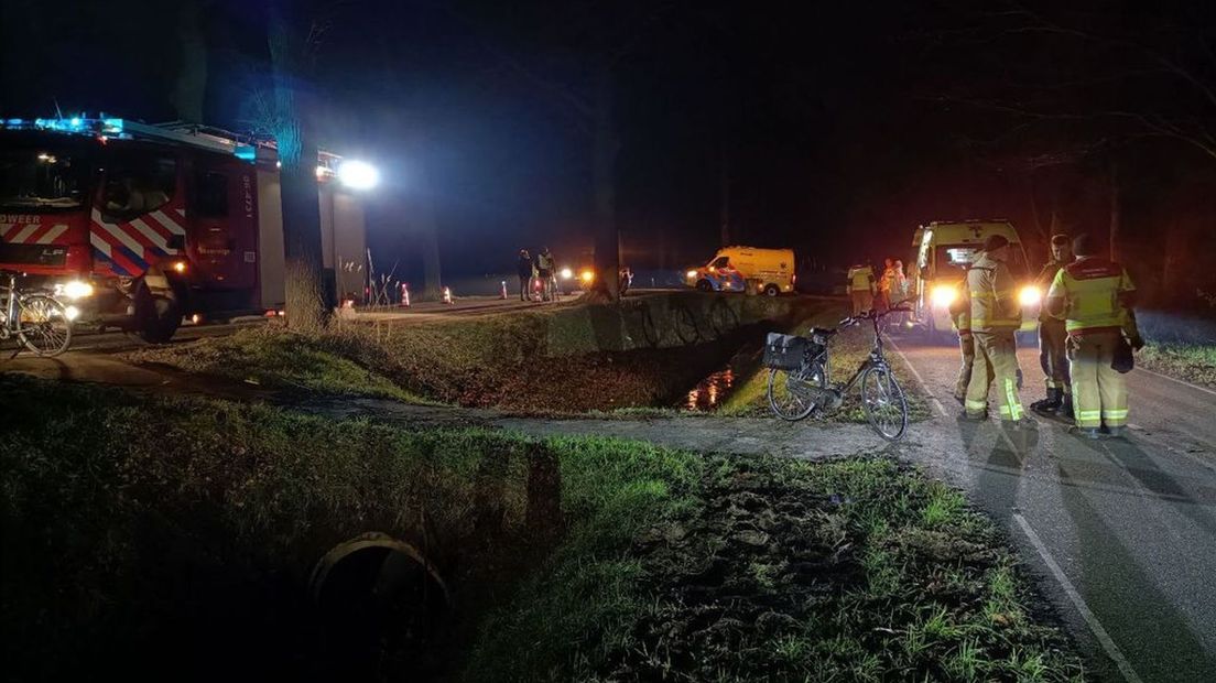 De fietser werd gevonden in een sloot langs de N822.