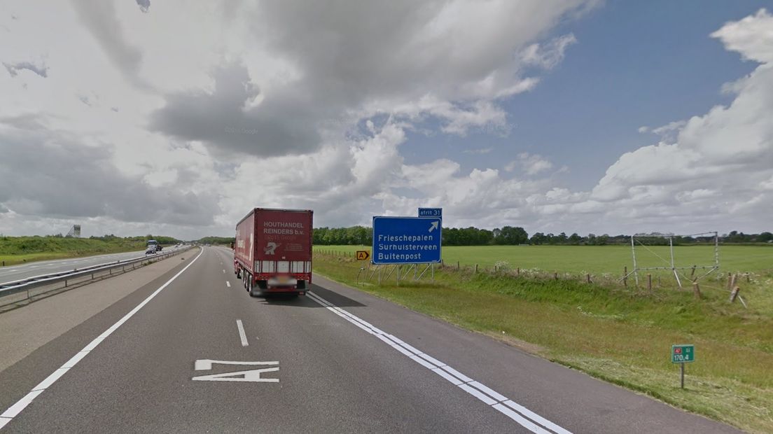 De afslag Frieschepalen op de A7