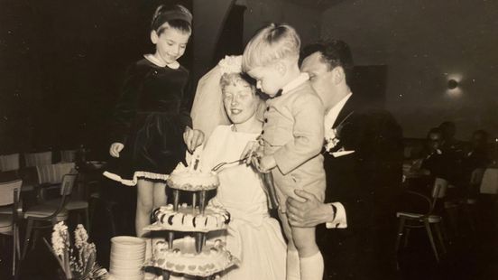 Trouwen door de jaren heen: Volksbuurtmuseum zet ‘mooiste dag van je leven’ in de schijnwerper