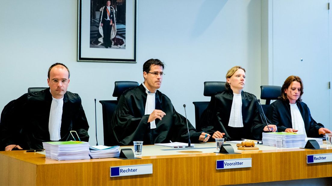 Rechters tijdens pro-formazitting in zaak-Koen Everink.