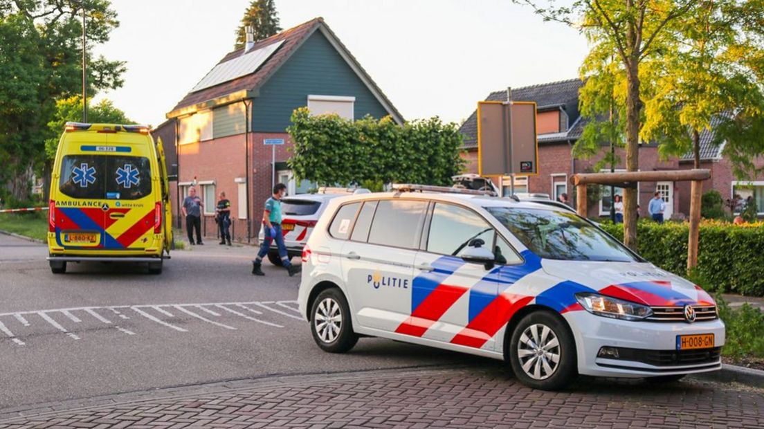 Het slachtoffer is per ambulance overgebracht naar het ziekenhuis