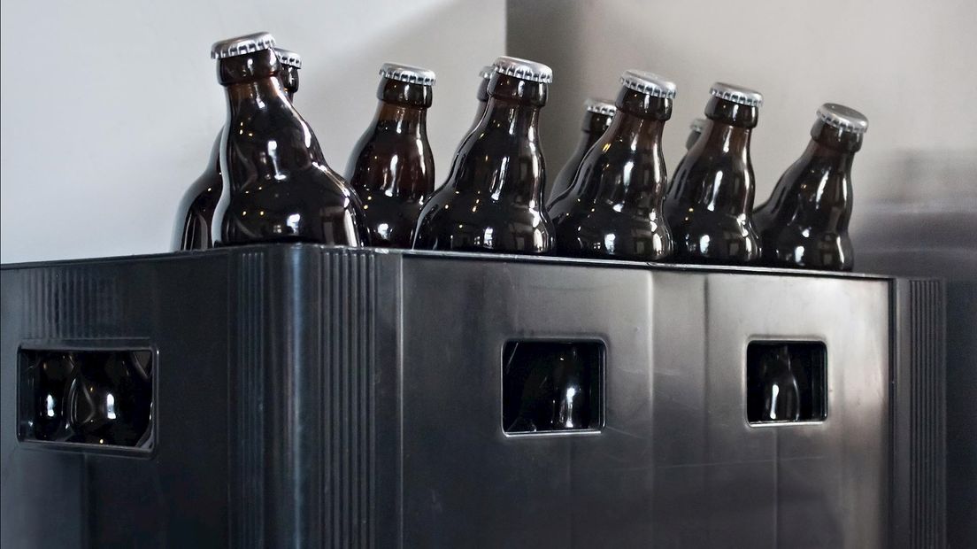 Week cel voor man die 48 bierkratten stal bij supermarkt in Haaksbergen