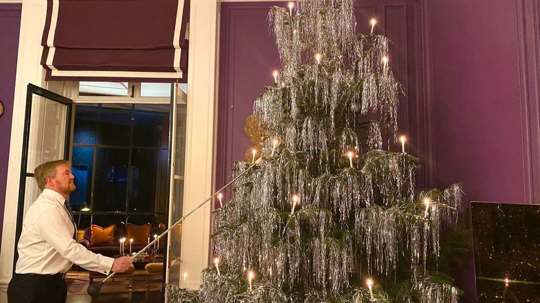 De kerstboom met lametta van koning Willem-Alexander.
