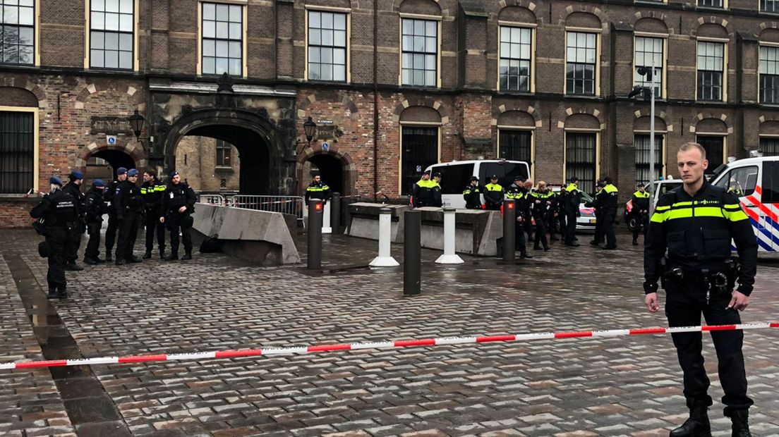 Het Binnenhof werd afgezet