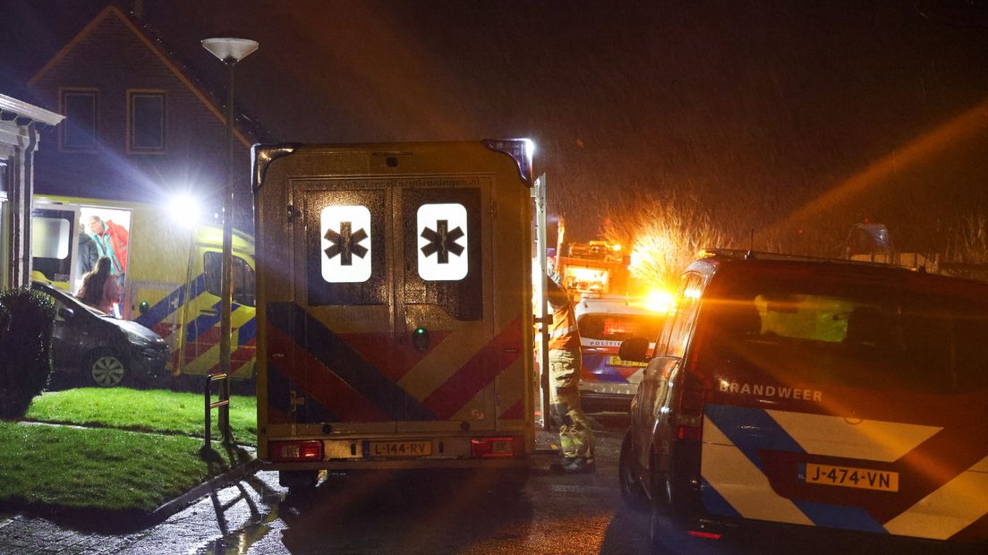 Hulpdiensten aan de Van Speykstraat in Roodeschool