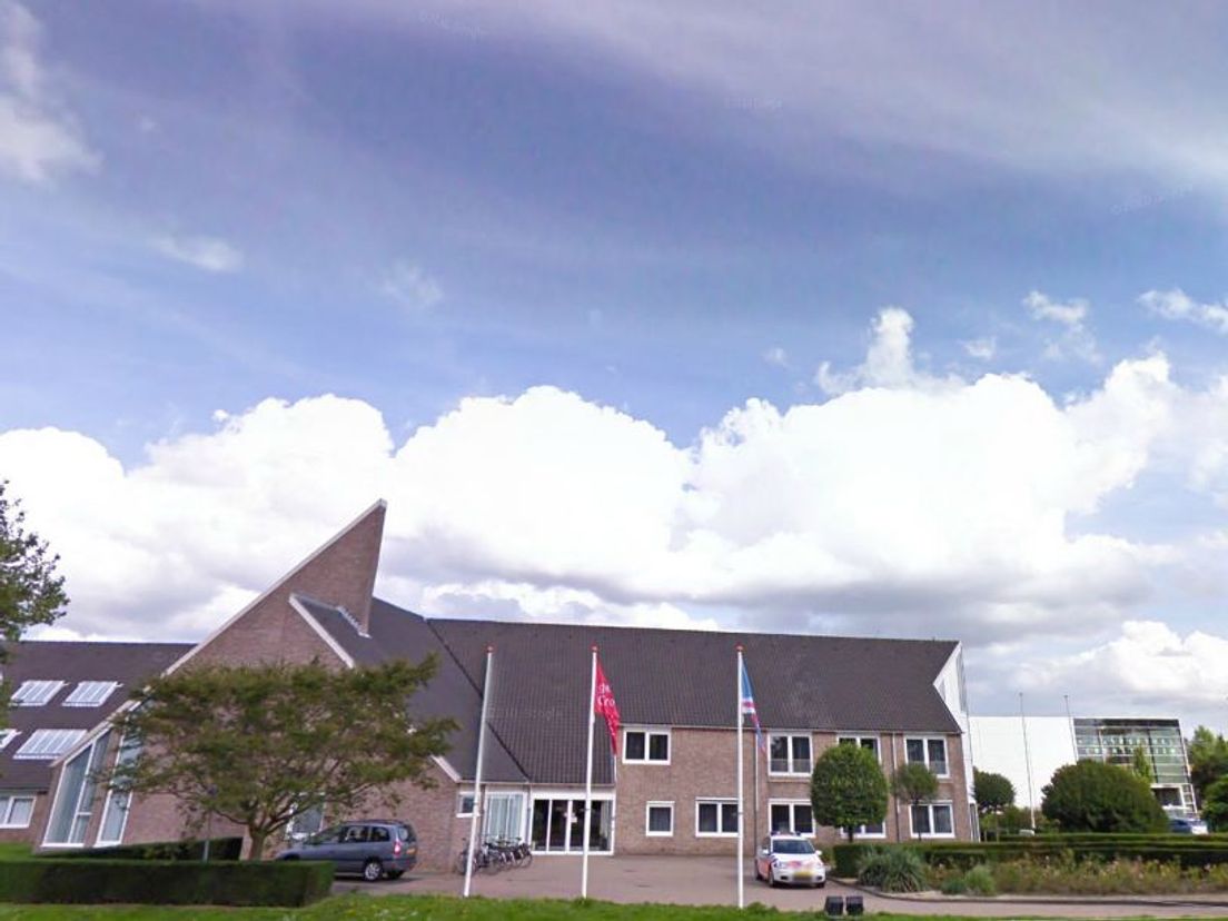 gemeentehuis_Cromstrijen