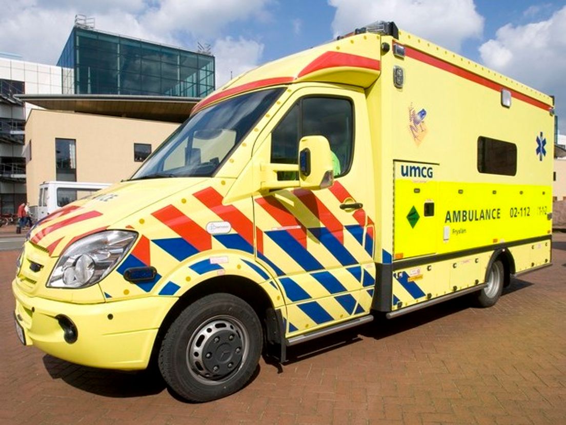 ambulance2.cropresize.tmp.jpg